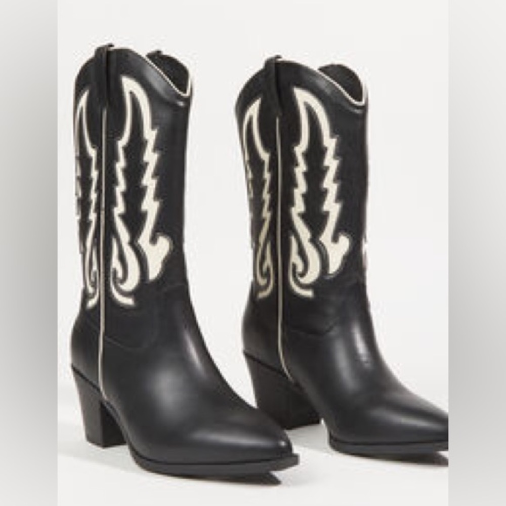 NWT Kylan Western Boot Size7